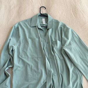 ALO Yoga Dreamscape Button-Up Shirt